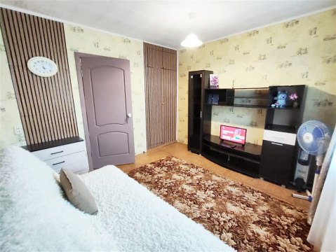 2-к квартира, 5/5 эт., 42м²