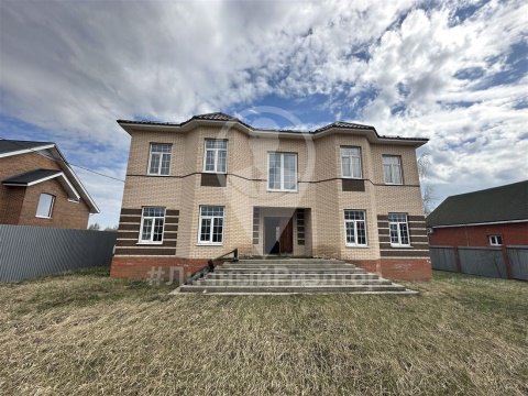 Дом 504м², участок 15 сот.