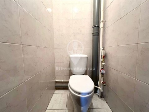 2-к квартира, 8/21 эт., 42м²