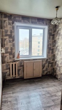 3-к квартира, 4/5 эт., 60м²