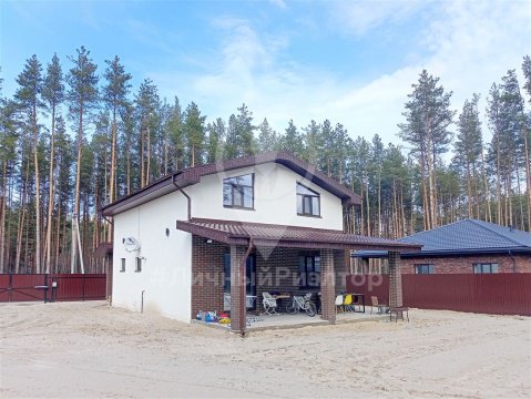 Дом 136м², участок 10 сот.